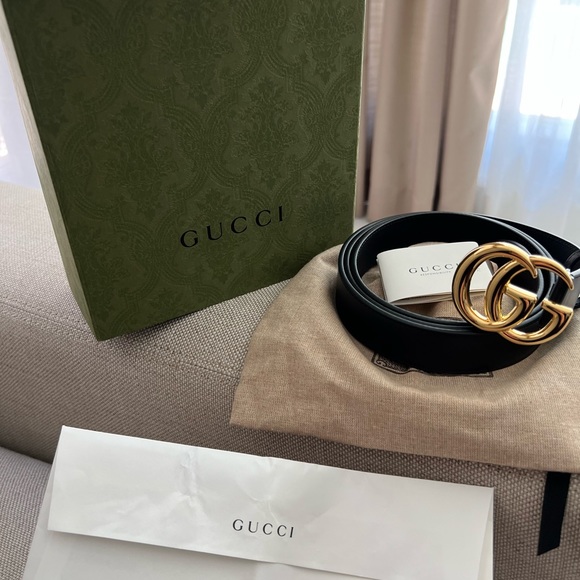 Gucci Belt ( NOT USED ) Black & Gold. Size 120.48 - Picture 3 of 3